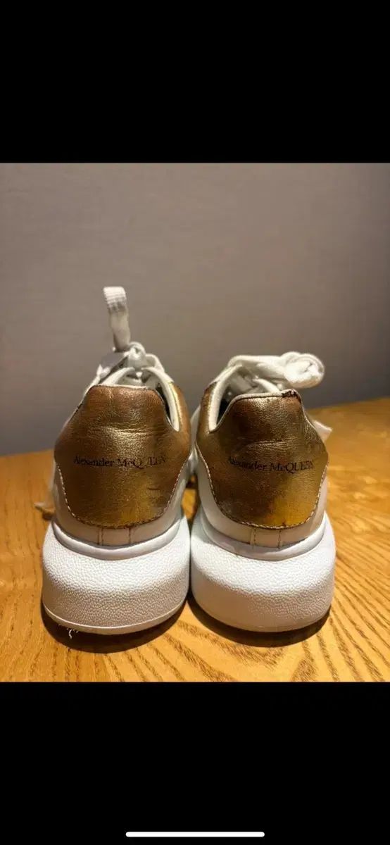 McQueen オーバーソール