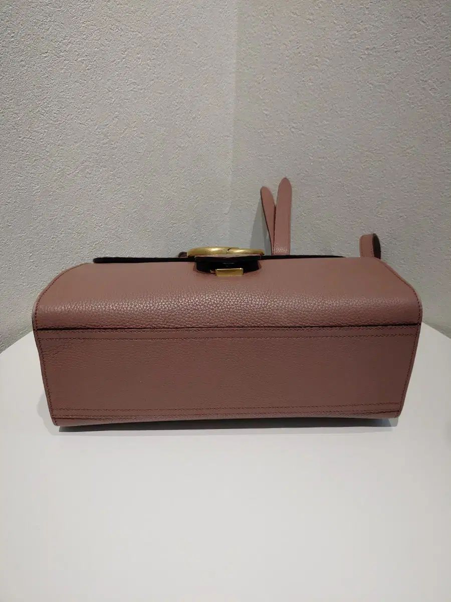GUCCI グッチ