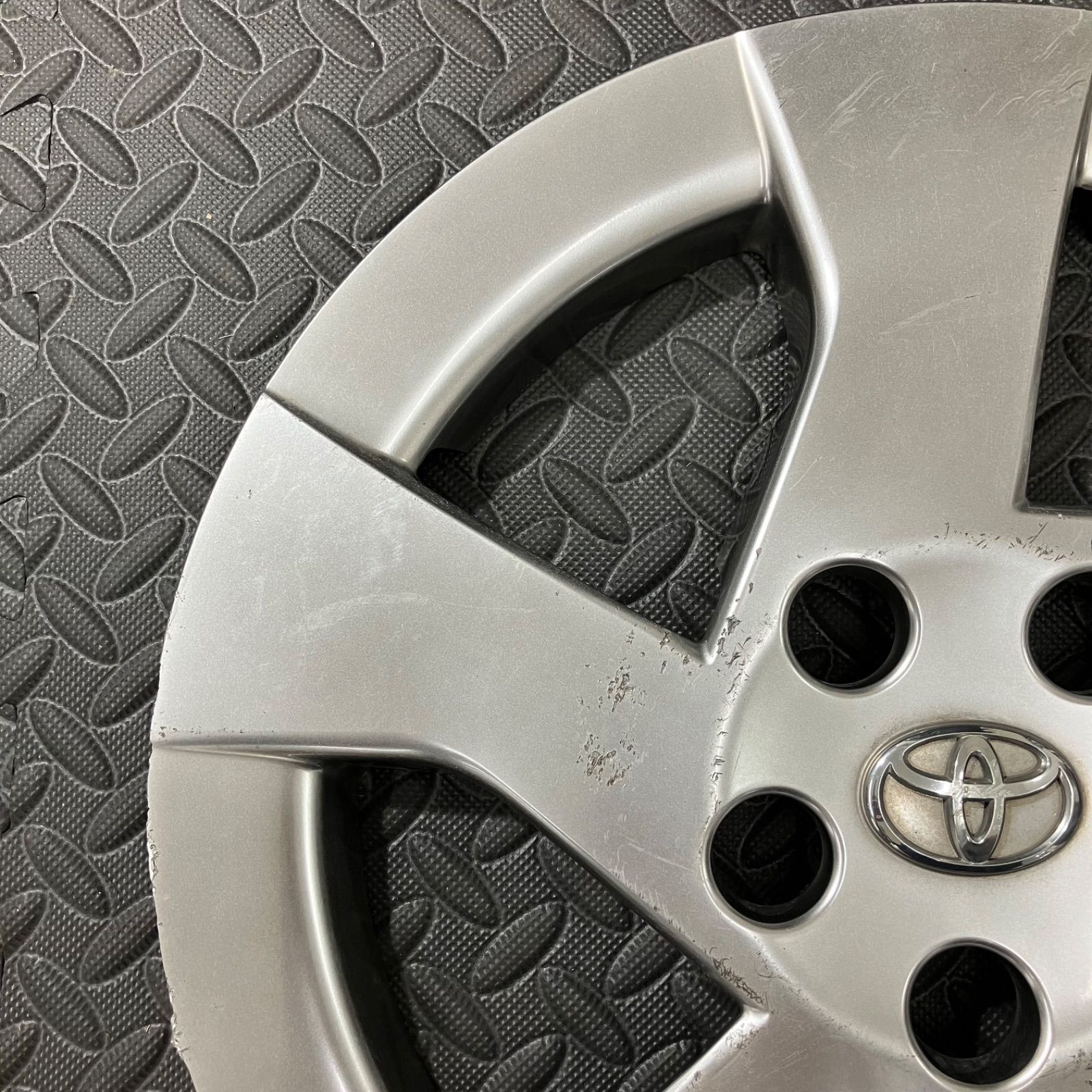 トヨタ プリウス 30系前期 ハイグロス ホイールキャップ ホイール 