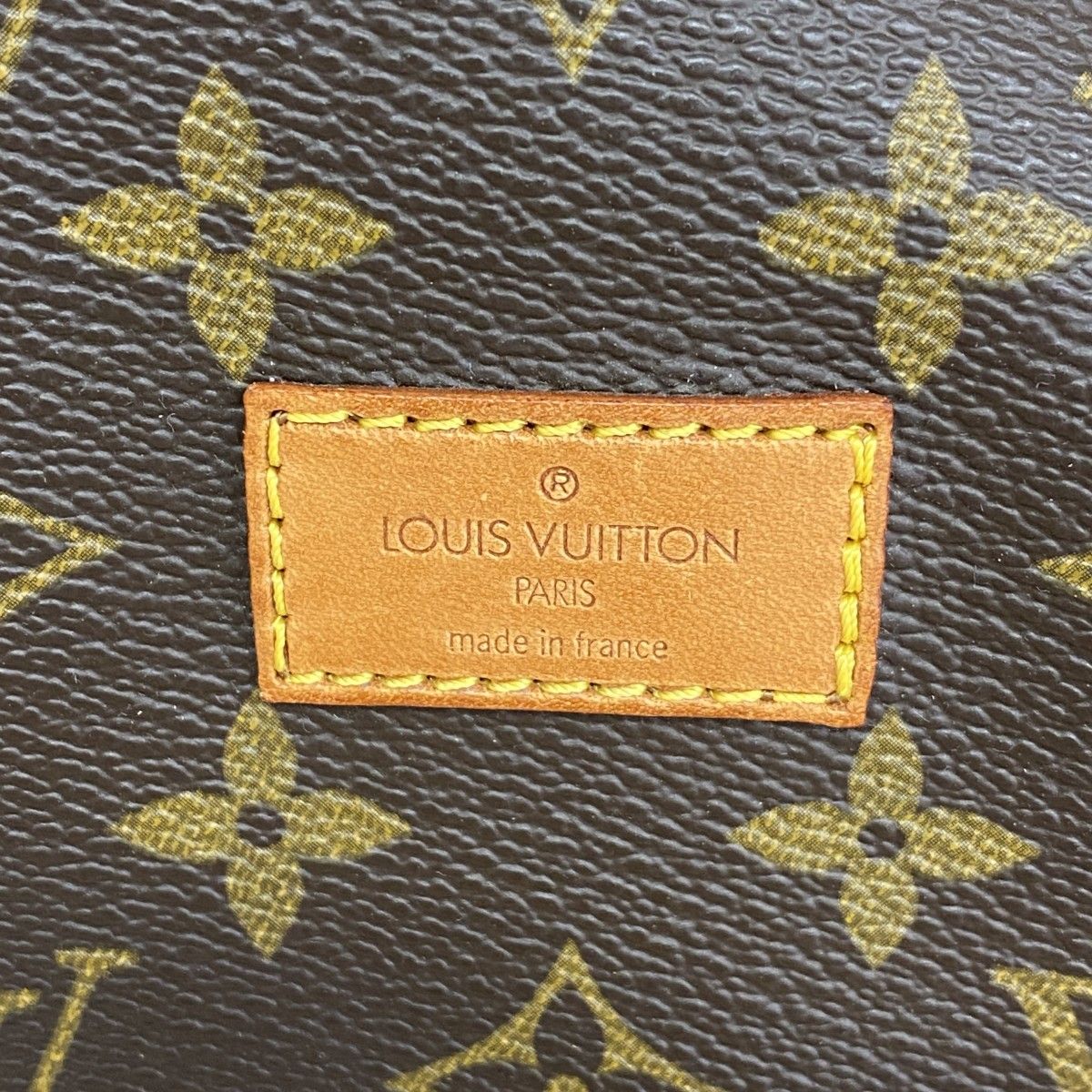 ルイヴィトン モノグラム ソミュール30 ショルダーバッグ M42256 中古LOUIS VUITTON ソミュール30 M42256 ショルダーバッグ