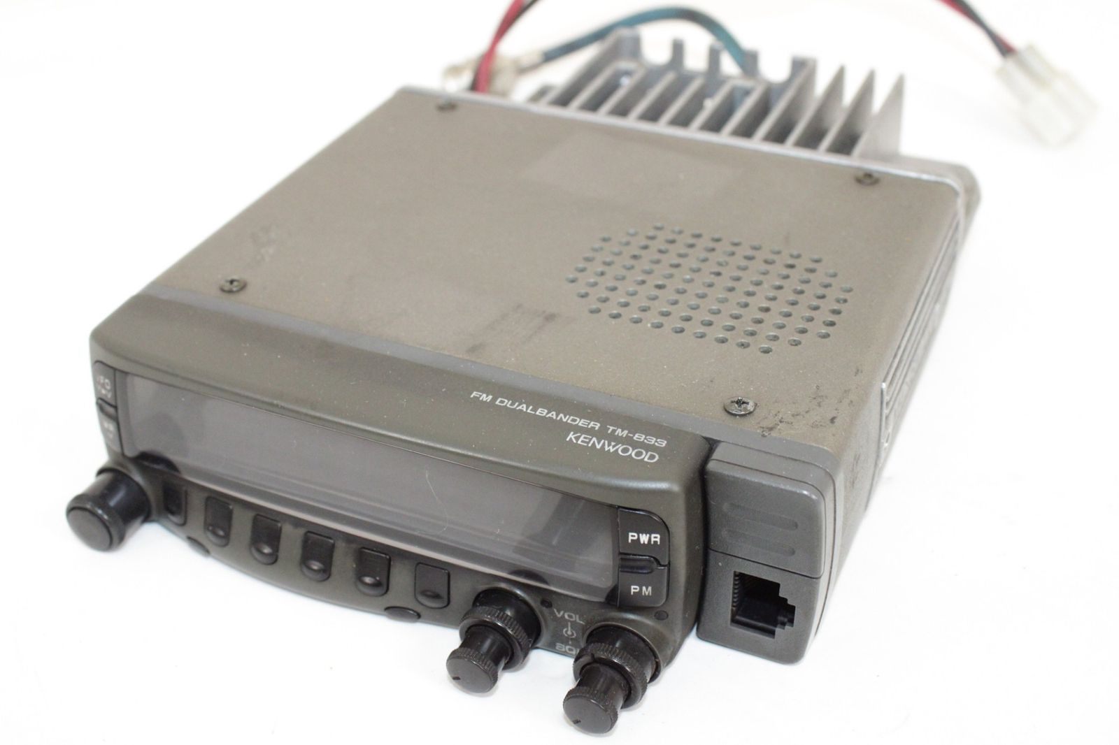 アマチュア無線機　KENWOOD TM-833 ケンウッド KENWOOD TM-833 1200MHz/430MHz 10W デュアルバンド