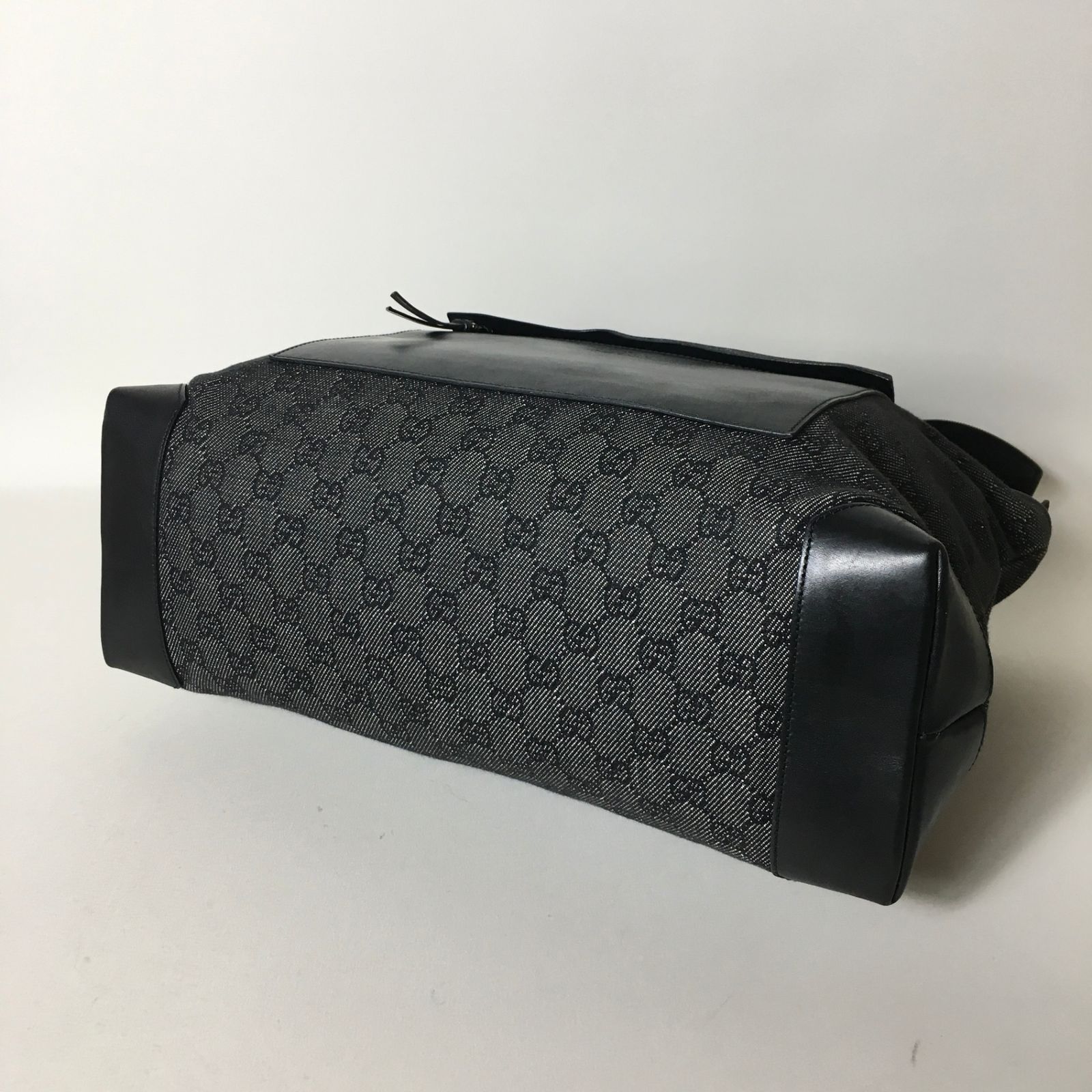 2507-236｜美品｜グッチ GGキャンバス トートバッグ ブラック 2507-236｜美品｜グッチ GGキャンバス トートバッグ ブラック