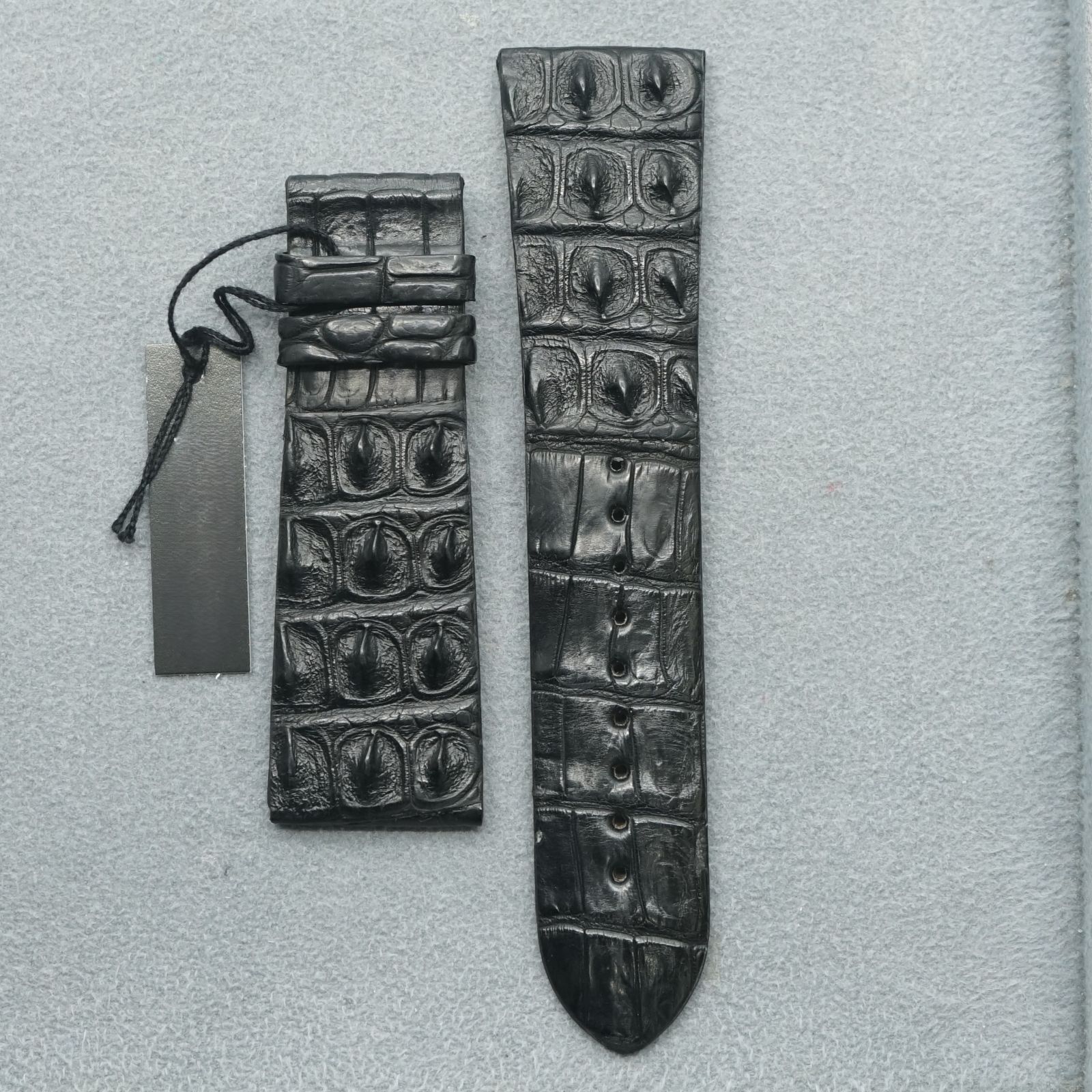 adidas×ブルーロック描き下ろしプルオーバー 潔世一&ミヒャエル