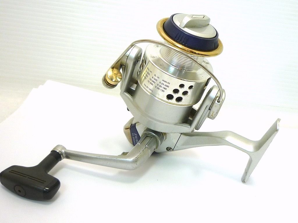 RYOBI ZAUBER XS2000Zi スピニングリール　未使用品 RYOBI リョービ ZAUBER ザウバー XS2000Zi スピニングリール 美