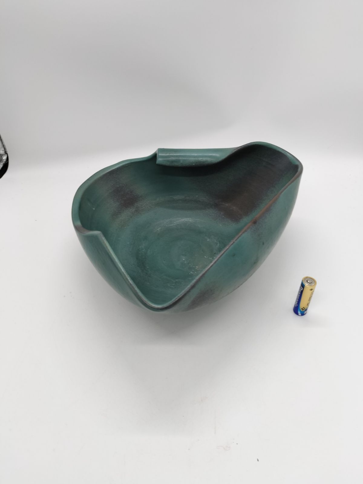 池坊花器 レトロ ヴィンテージ品美しい色合い 正昭作品 ヴィンテージ 豪華 花器 磁器製 深緑色 三角形 光山 水盤 窯 工房 池坊 変形