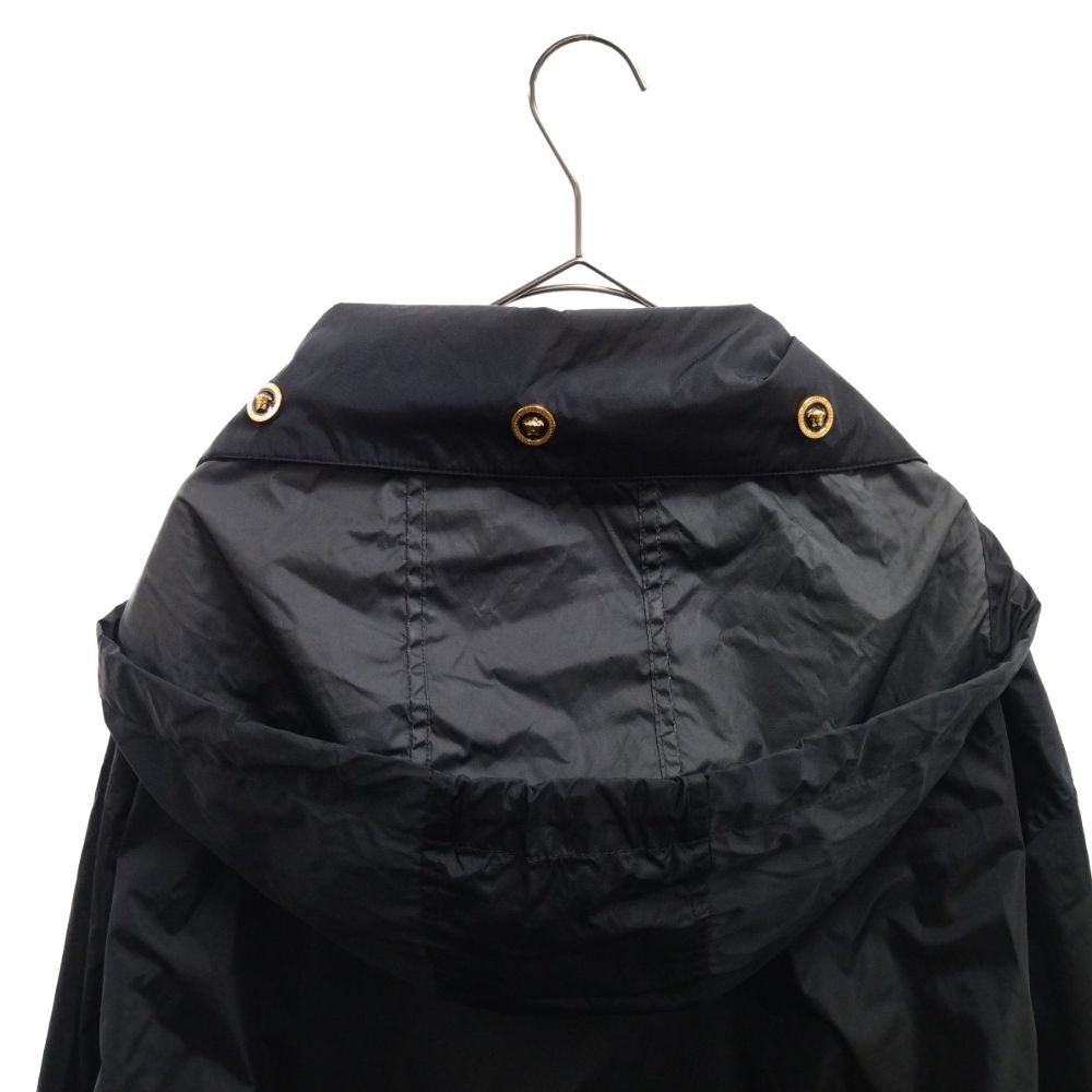 VERSACE (ヴェルサーチ) 22AW Light Wind Breaker Jacket 1006018 1A04128  ライトウインドブレーカー ナイロンジャケット ブラック - メルカリ