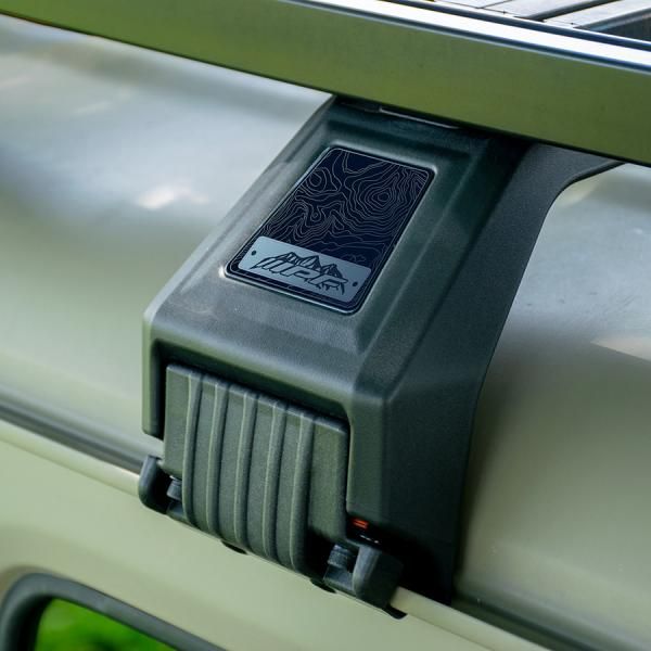 ジムニー JB64 JB74 JC74W ランドクルーザー GDJ76W GRJ76 KGRJ79K FJ.HDJ.HZJ8 KDJ.KZJ.RZJ.VZJ9 IPF ドリップモール用レッグ2 ロータイプ EXR-01L2 E1E1