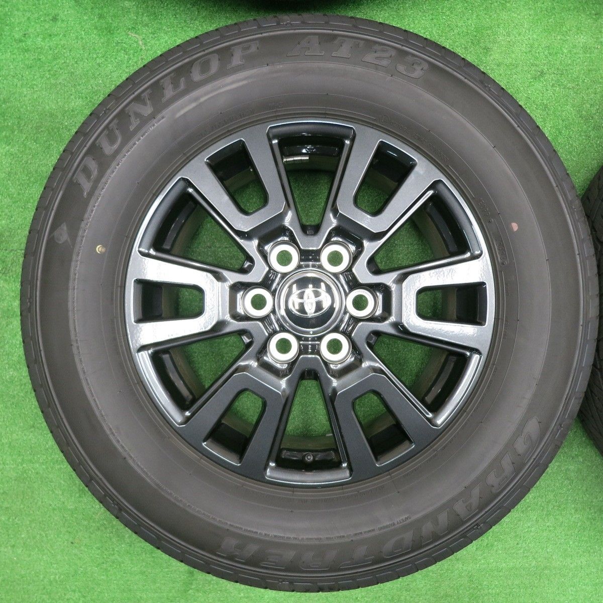 新車外し! タンドラ ランクル タコマ等に ダンロップ 265/65R18 4本 新車外し! タンドラ ランクル タコマ等に ダンロップ 265/65R18 4本
