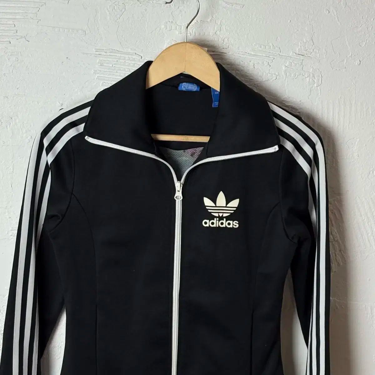 20 製品名: adidas(アディダス) ヨーロッパ ジャージ