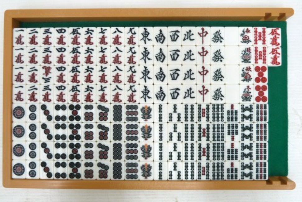 全自動麻雀卓用 麻雀牌 計146枚 - メルカリ