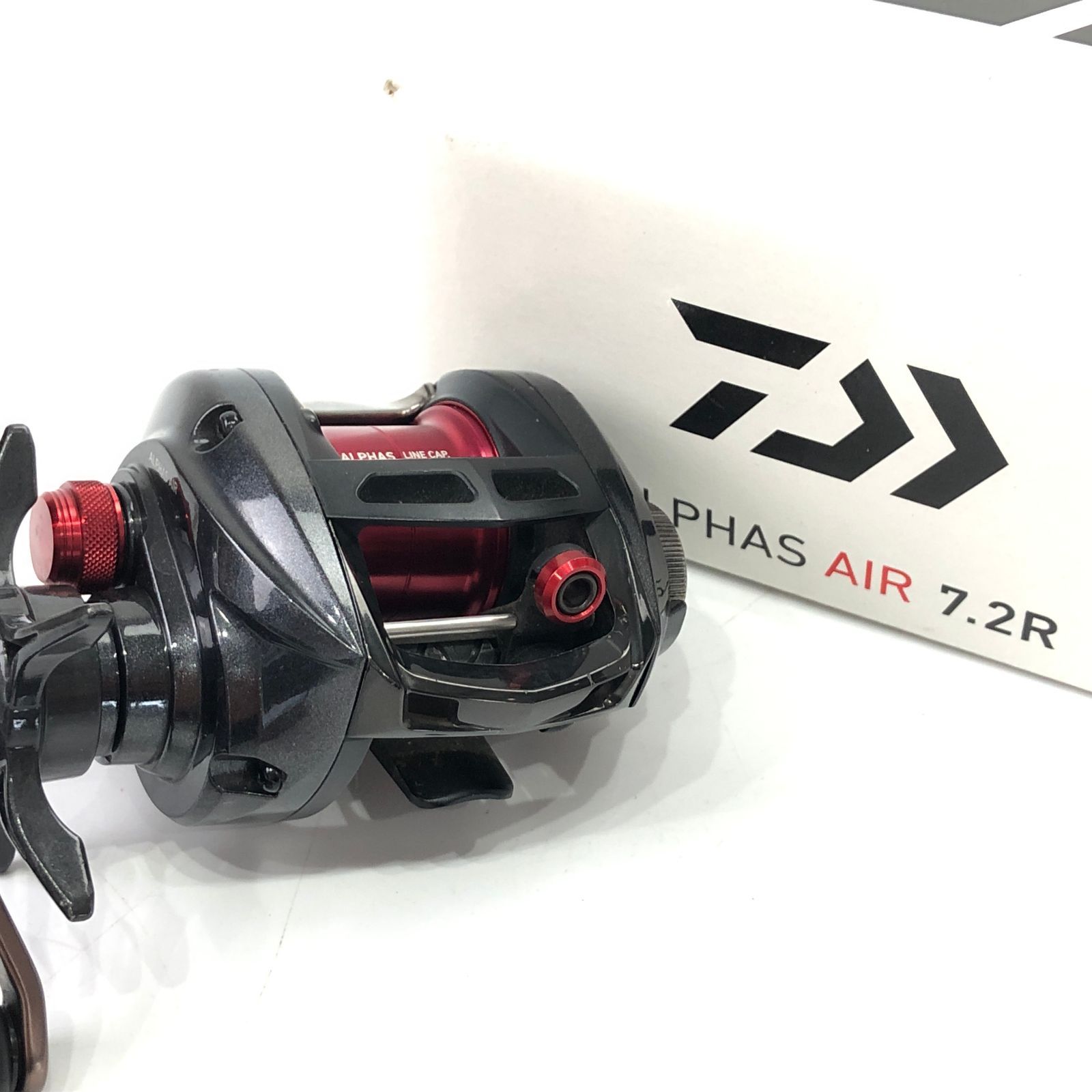 ダイワ アルファス AIR エア 7.2R ベイトリール 右巻き 品 DAIWA ALPHAS 釣具 バス釣り ベイトフィネス リール 淡水
