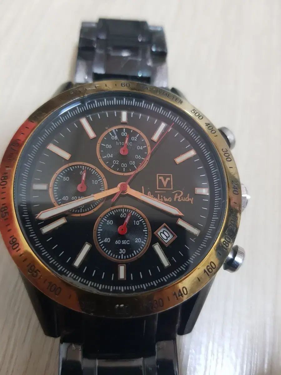 VALENTINO RUDY バレンチノ ルディ クォーツ 腕時計 電池交換済み Yahoo!オークション -「valentino rudy 時計」(アナログ（クォーツ式