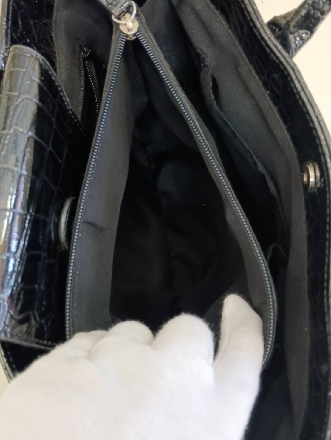 中古品】 ALPHARD VALENTINO クロコ型押し ハンドバック 黒