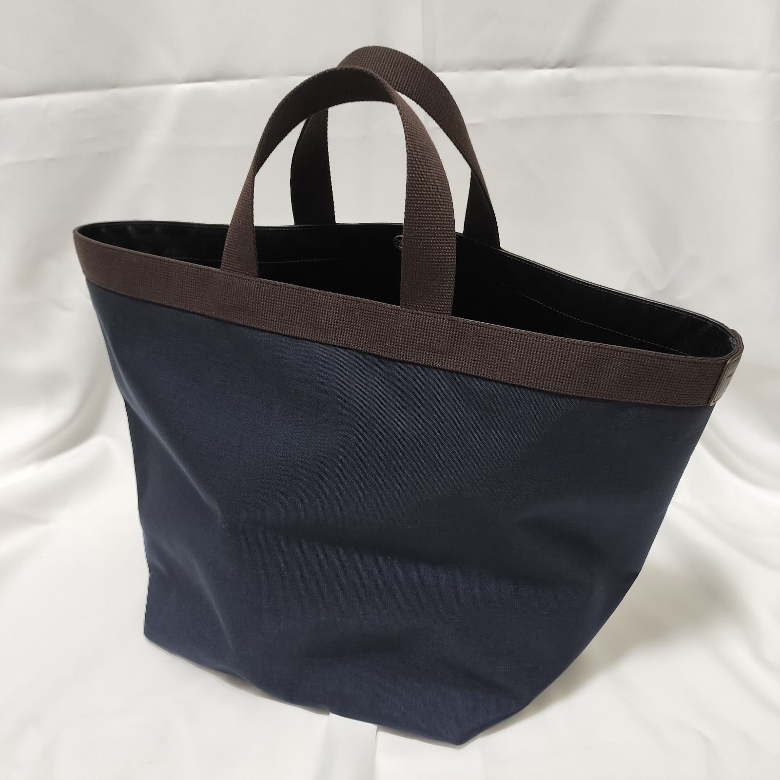 エルベシャプリエ ネイビートートバッグ(725C) エルベシャプリエ限定色