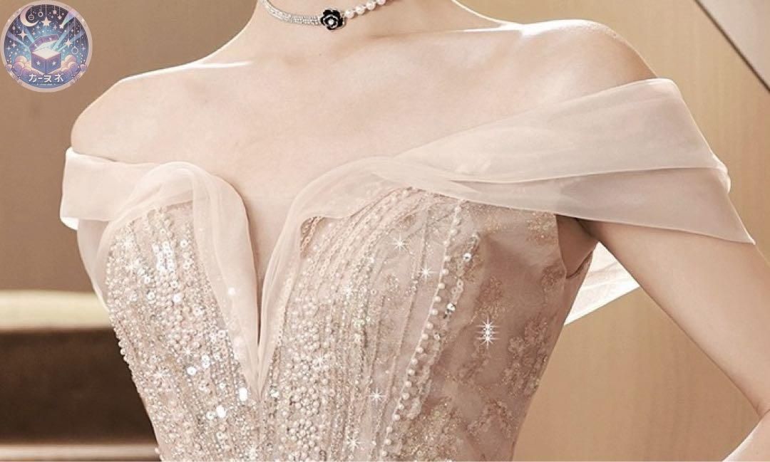 花柄にオシャレなデザインが煌びやかなオフショルロングドレス