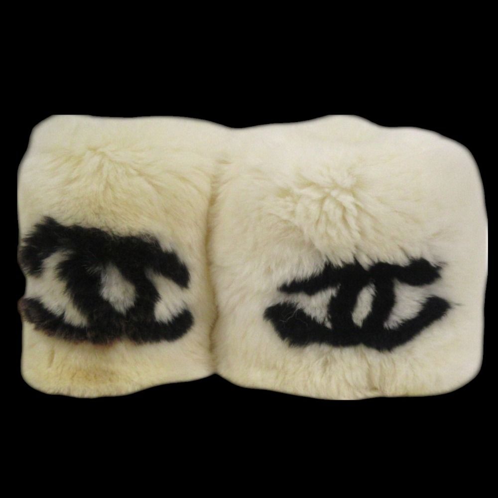 CHANEL ココマーク ラパンファー ブレスレット ホワイト ブラック CHANEL ココマーク ラパンファー ブレスレット ホワイト