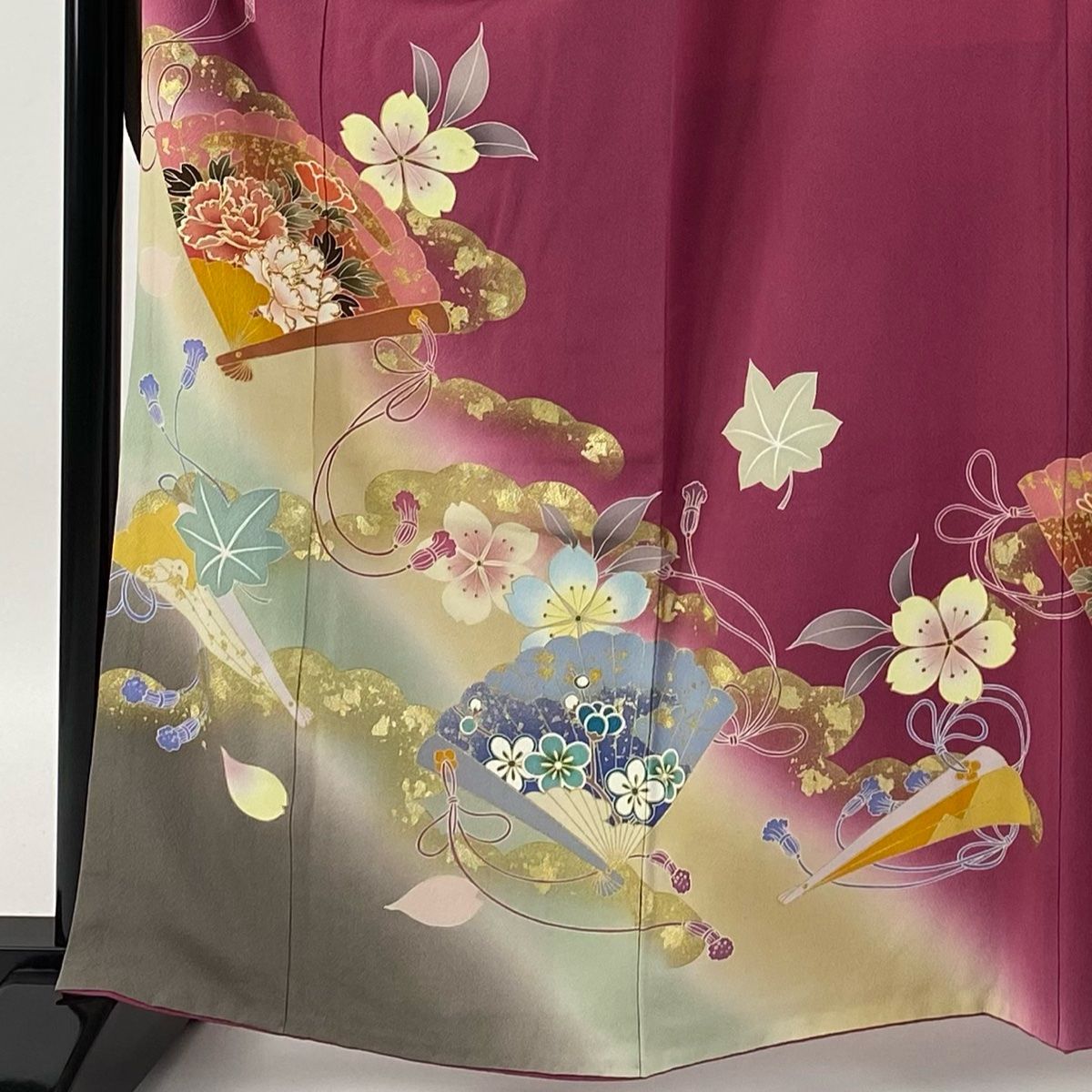 D535 振袖　ブルー　扇　藤の花　金彩　正絹　着物　袷　極美品 楽天市場】【新品】 振袖 着物 正絹 フォーマル 金彩加工 黒 紫