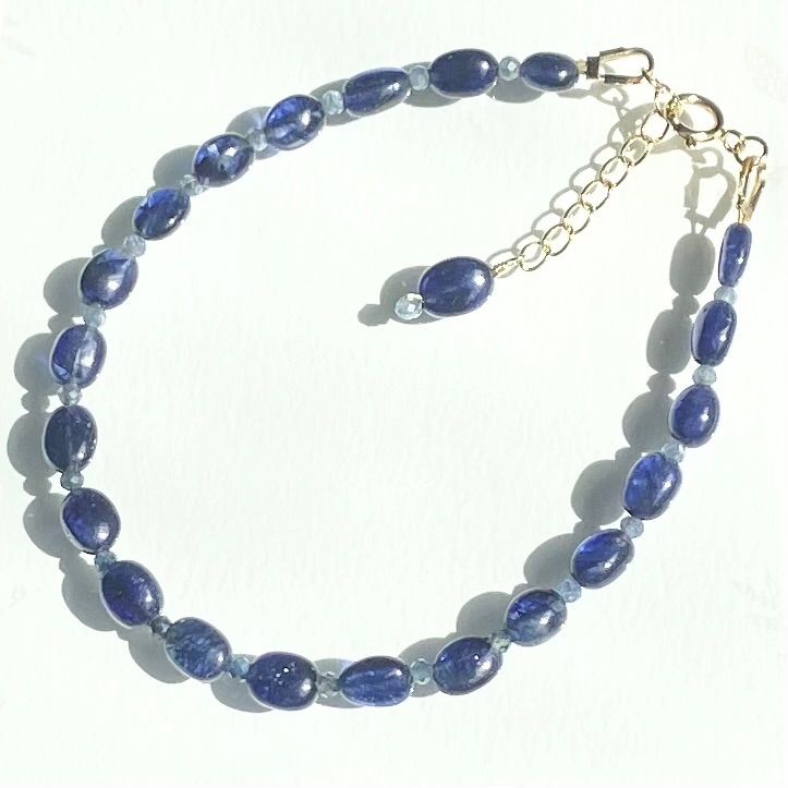 2種のブルーサファイアのブレスレット【14kgf】