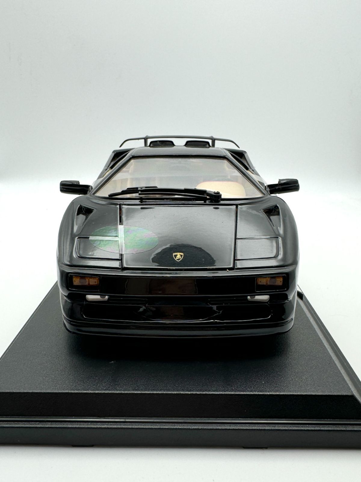 C Maistoマイスト  ランボルギーニ　ディアブロ　Diablo SV LAMBORGHINI DIABLO SV BLACK 1:18 BY MAISTO 1:18 FREE