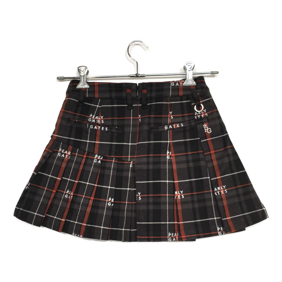 PEARLY GATES ゴルフスカート 白黒ストライプ タグ付き 新品】☆PEARLY GATES ゴルフスカート ブラック☆ Peロゴ柄