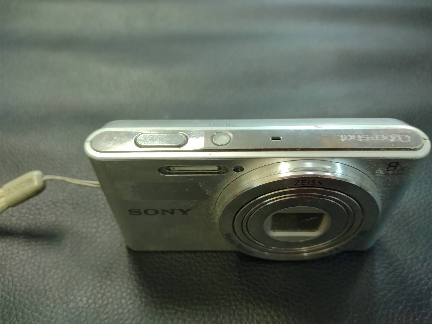 SONY コンパクトデジタルカメラ 20.1メガピクセル Sony DSCW830 Digital Camera