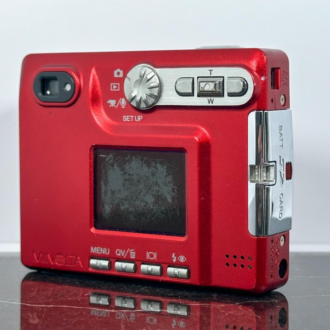 MINOLTA DiMAGE Xt レッド MINOLTA DiMAGE Xt レッド