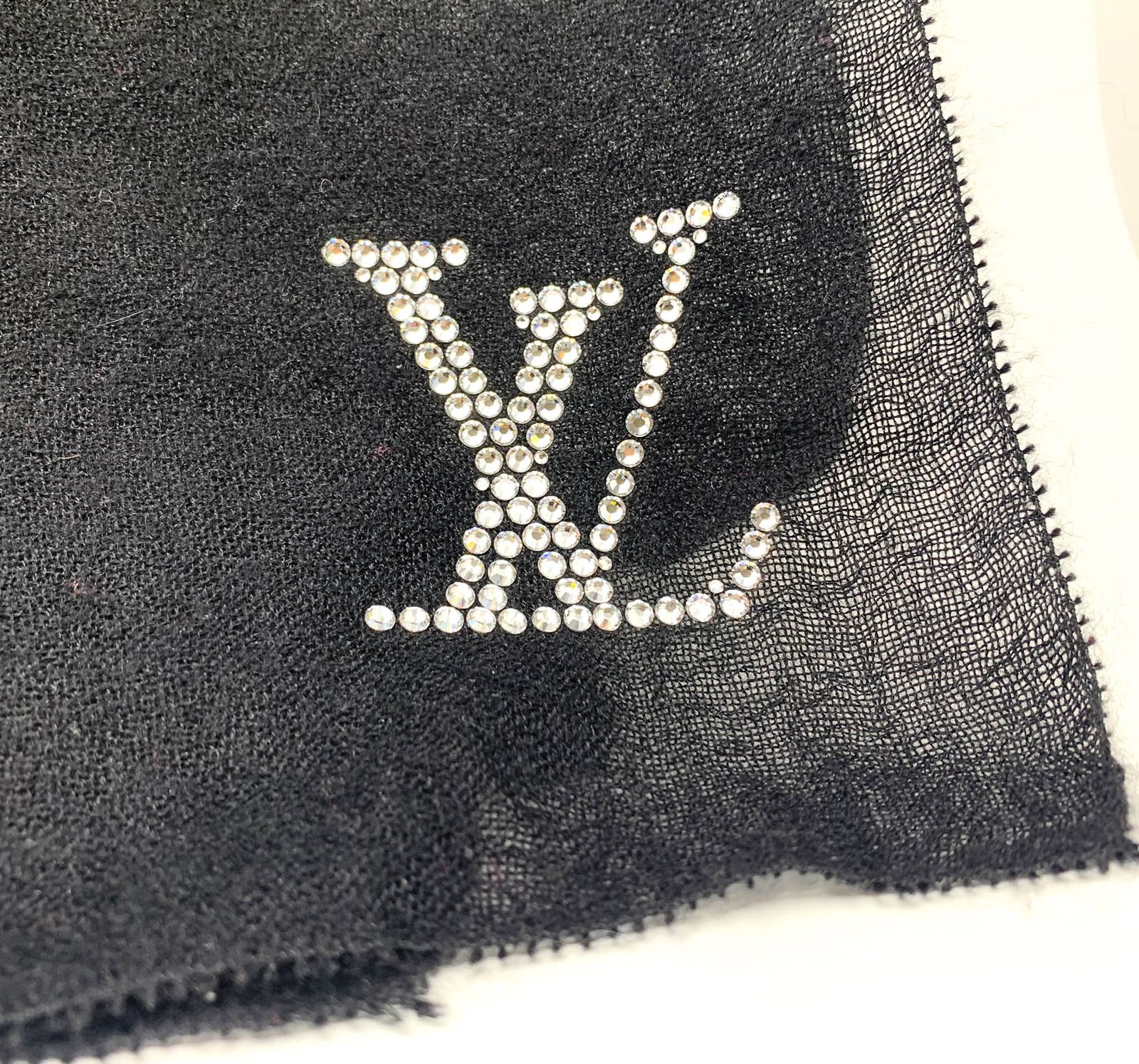 LOUIS VUITTON ルイヴィトン エトール モンテカルロ カシミヤ ブラック LOUIS VUITTON ルイヴィトン エトール モンテカルロ カシミヤ ブラック