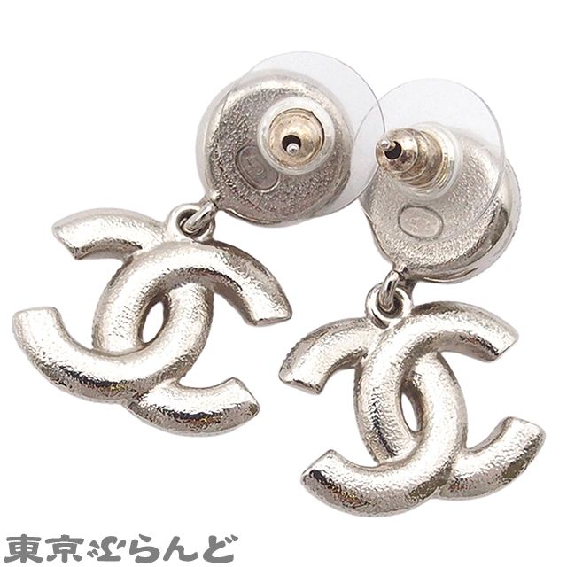 ピアス　CHANEL CHANEL（シャネル）のピアス❤ シンプルなココマークモチーフ