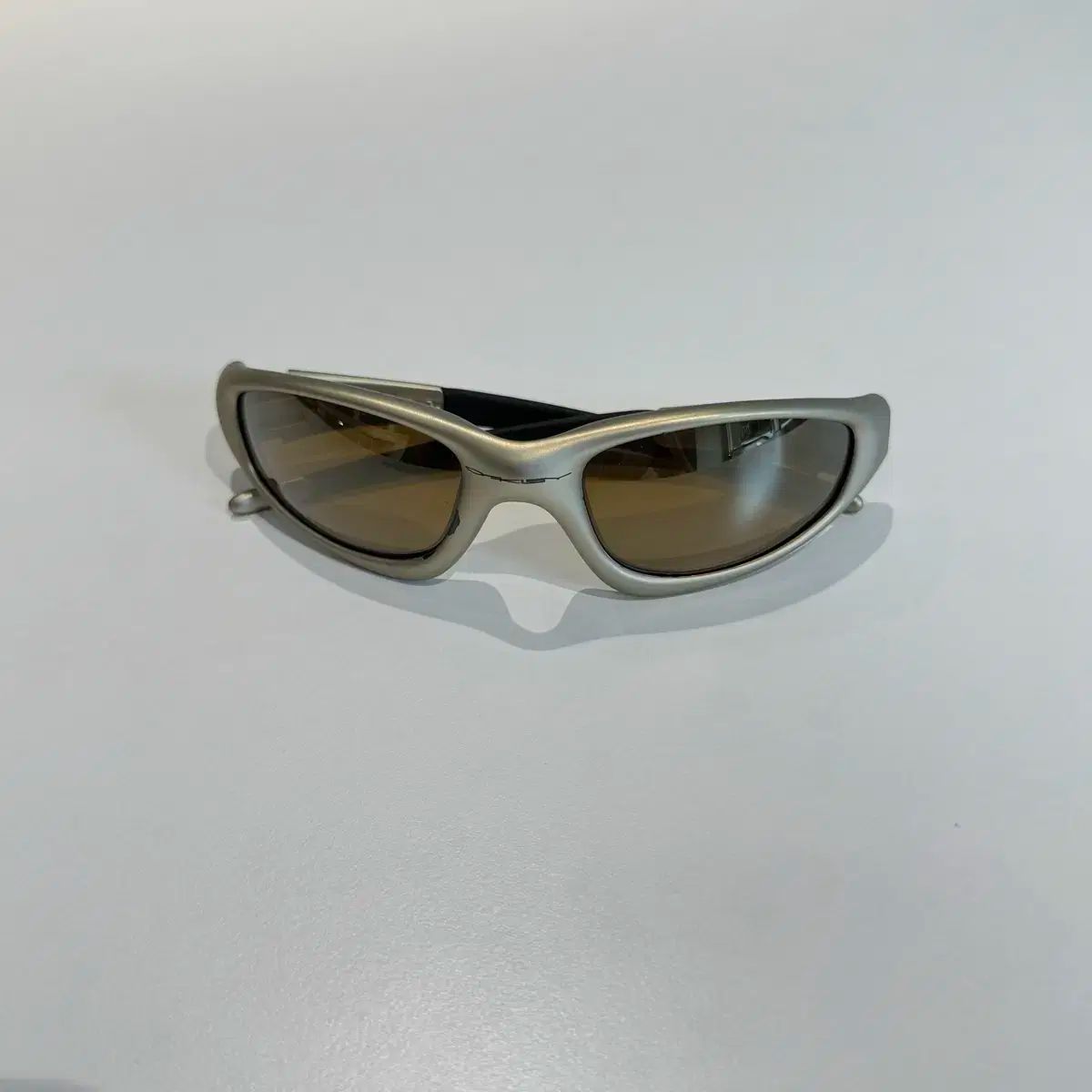 oakley minute オークリー ミニッツ 旧モデル 1998年購入 oakley minute オークリー ミニッツ 旧モデル 1998年購入 - メルカリ