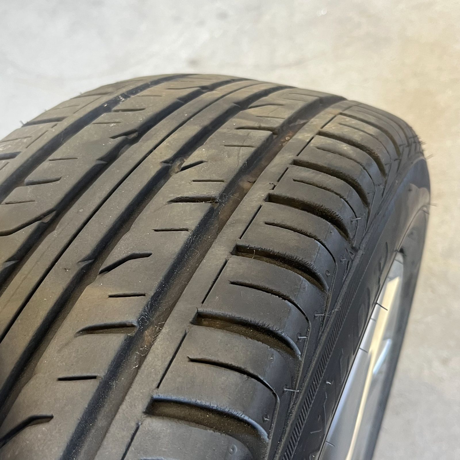 ラジアルタイヤ