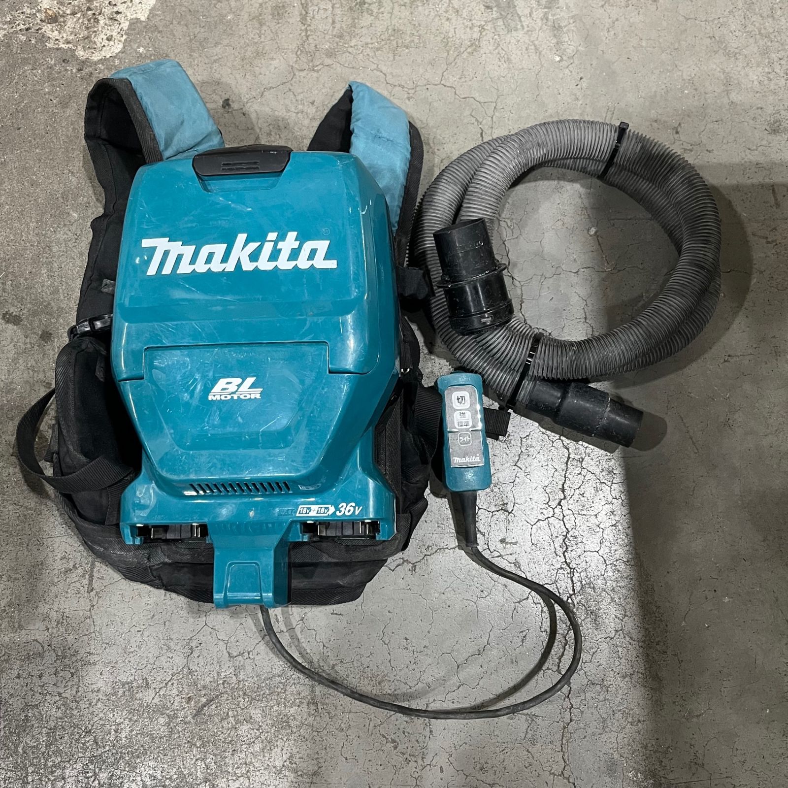 ☆マキタ(makita) コードレス背負い集じん機 VC260DZSP【川口店