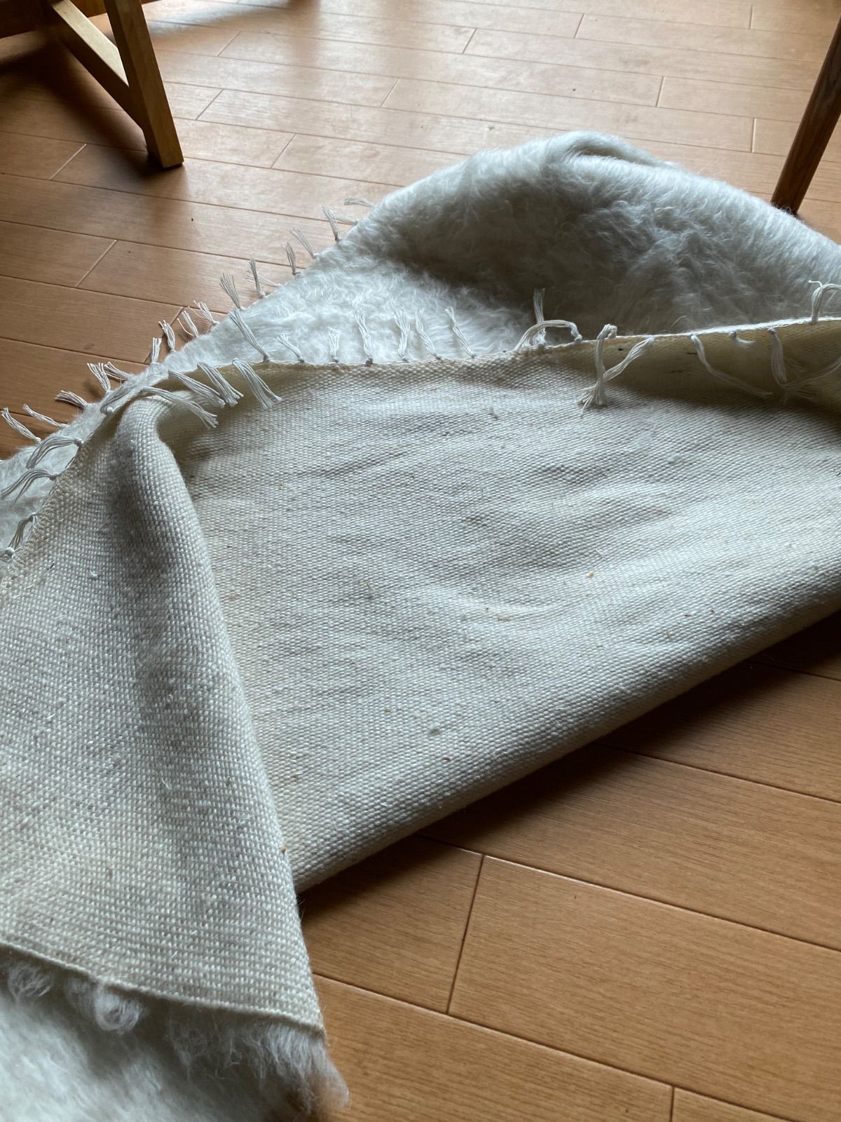 の新しい白ねシイルトバッタニイェ最後の一枚 サイズにもなる大きめの膝掛けサイズ最後一枚につき割引価格お早めに