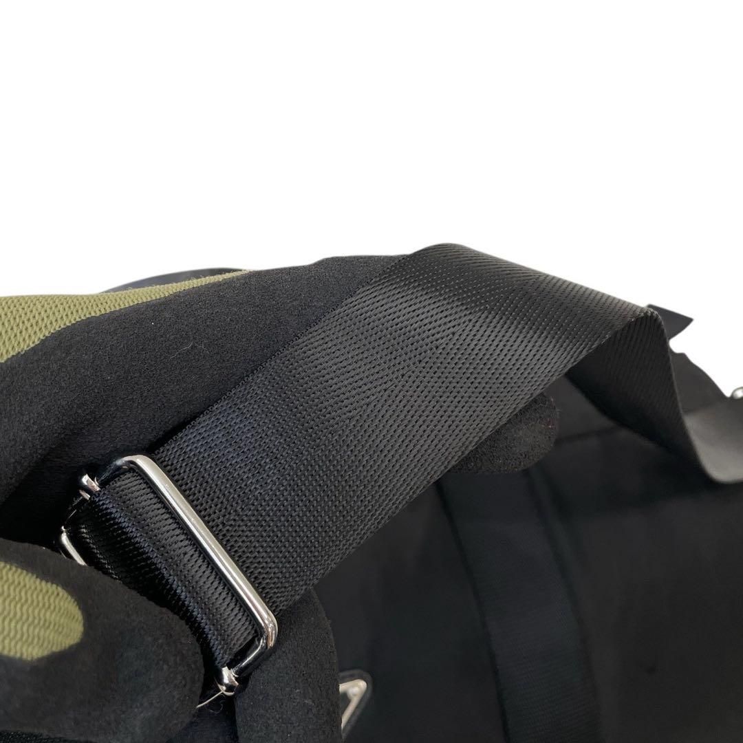 【美品】プラダ 2way ボストンバッグ 旅行用バッグ ナイロン 三角ロゴ 黒 PRADA プラダ ボストンバッグ 三角ロゴプレート 大容量 旅行 黒