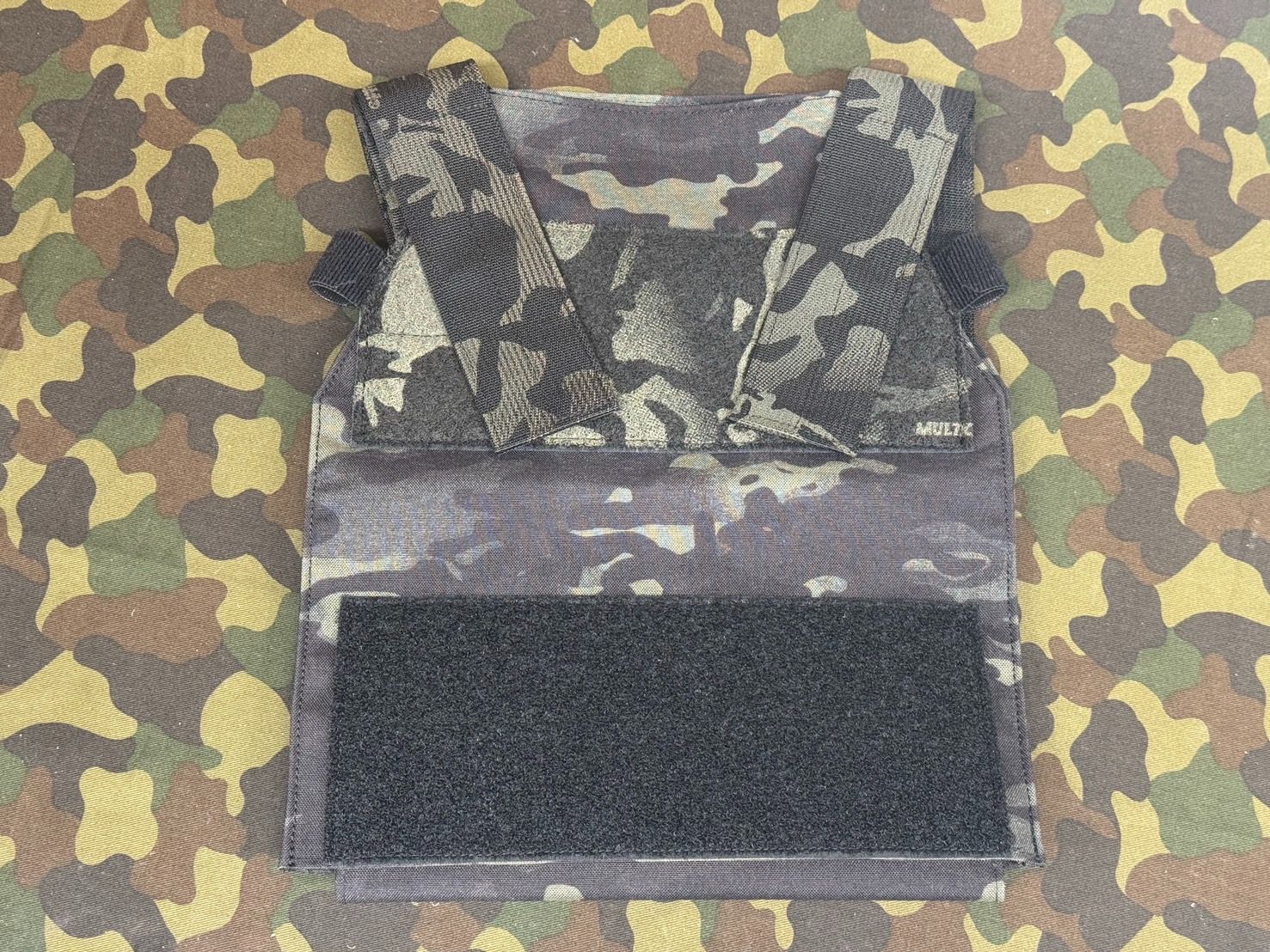 VOLK プレートキャリア スウィマーズカット MCBK