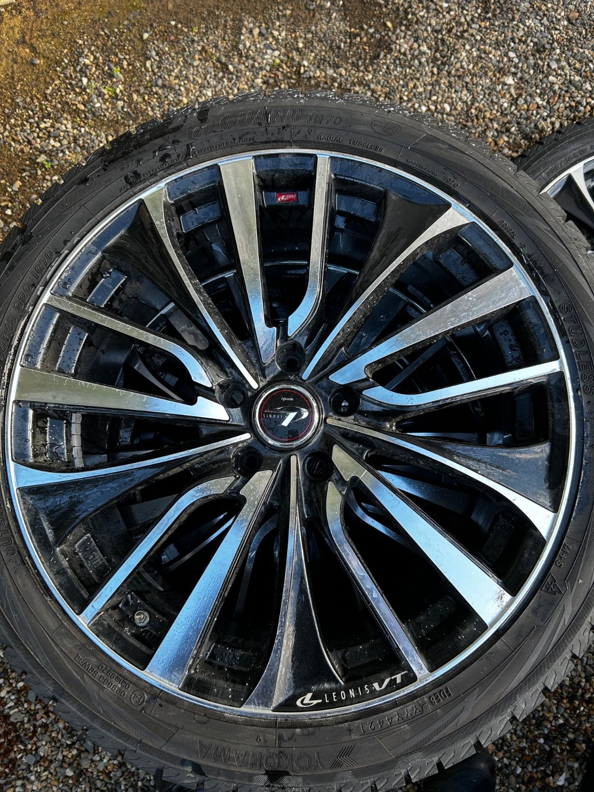スタッドレス　冬　タイヤ　225/45R19 　ヨコハマタイヤ　ホイール LEONIS レオニス　19インチ　4本セット
