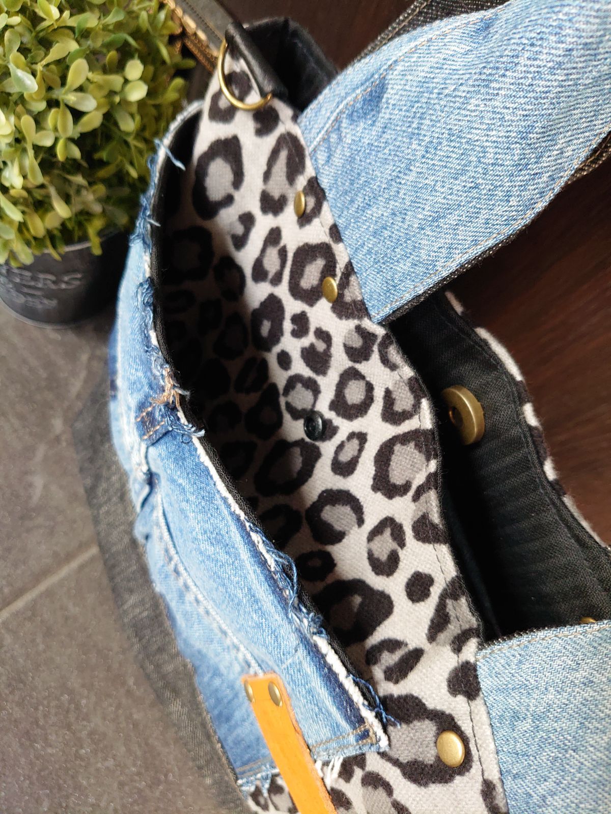 新作予約 No.199【DENIM️ヒョウ柄️】あおりポケットリメイクデニム 