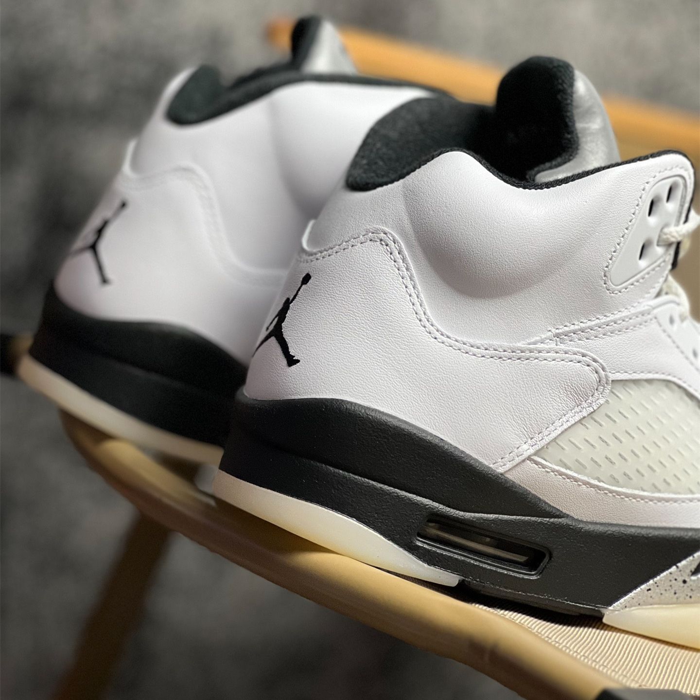 ナイキ エアジョーダン5 レトロ  