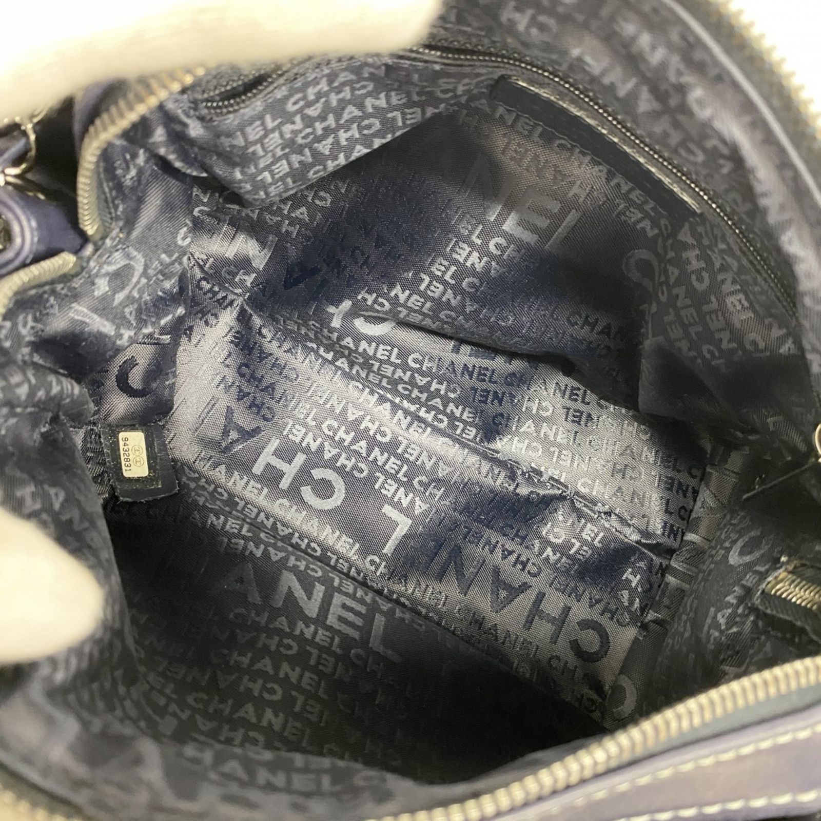 レザー ネイビー