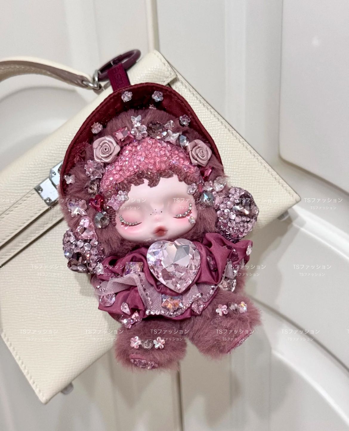 Skullpanda正規品ポップマート　SP blossom スワロフスキー付き 516jv9IRIJL._UF350,350_QL80_.jpg