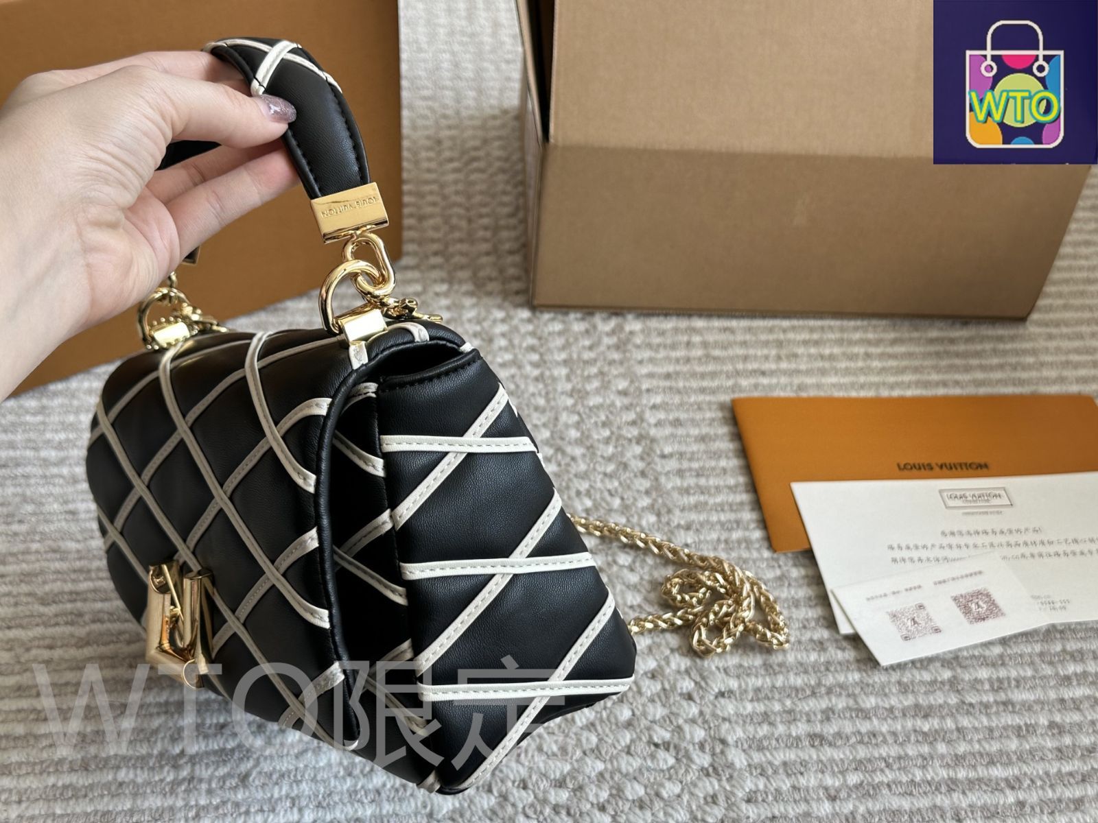 Y's ハンドバッグ Y's YOHJI YAMAMOTO (ワイズ ヨウジヤマモト) 半ツヤスムース