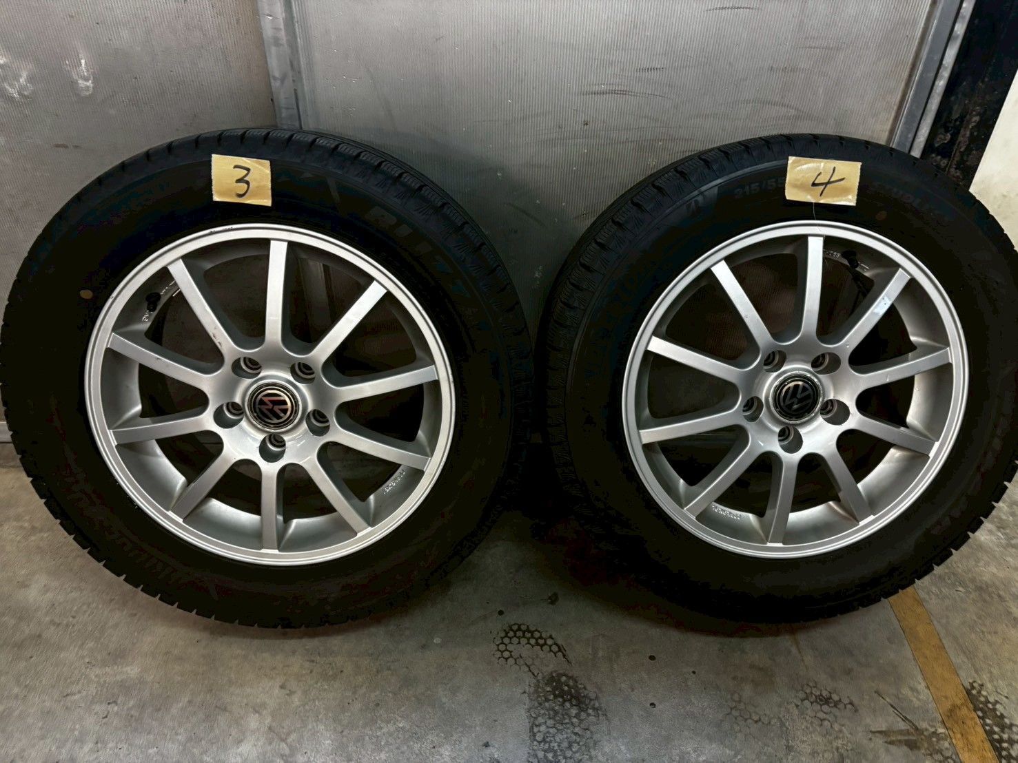 良質および割引価格です。 フォルクスワーゲン VWパサートヴァリアント TSIコンフォートラインBMT 3CCAX スタッドレスタイヤ 純正アルミホイール 215 55 16４本セット み