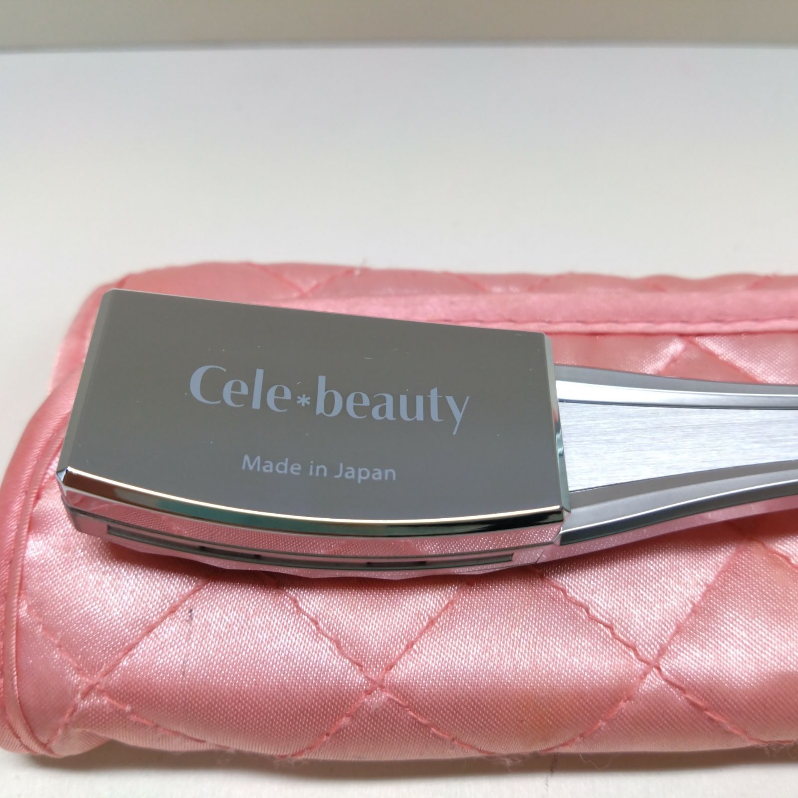 セレビューティCele-beauty 美顔ローラー