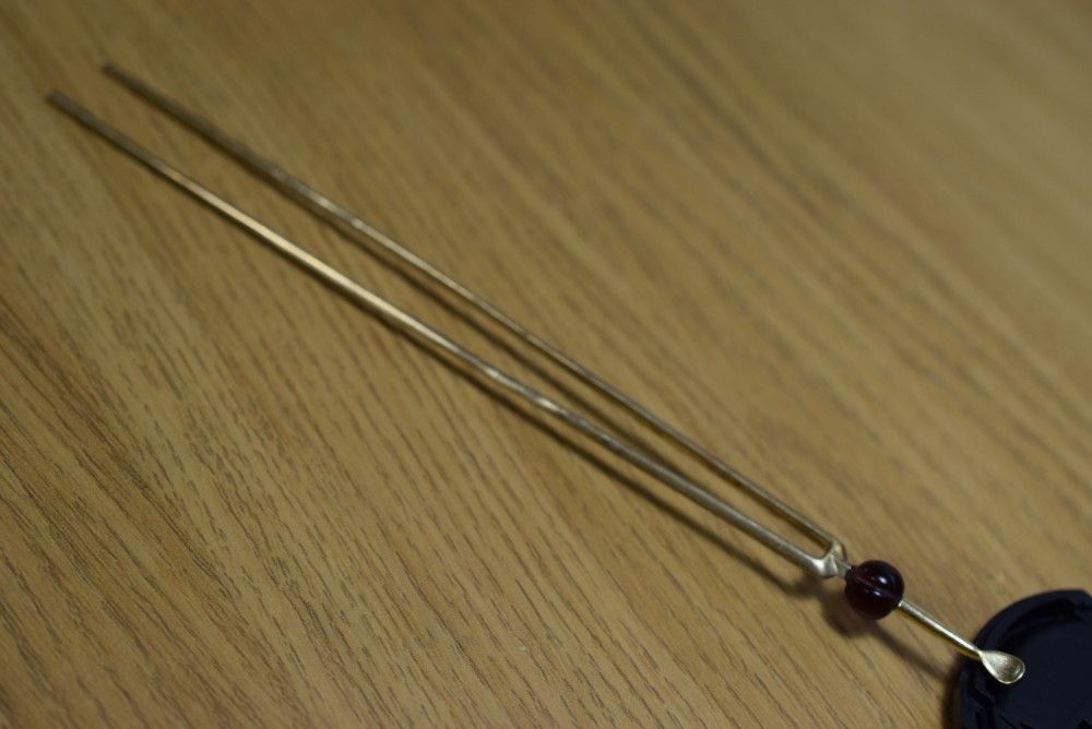 KZ4-17 蘇芳色 簪 一点物 小玉 七宝るり玉 とんぼ玉 七宝瑠璃玉 昭和風 二本軸 定番タイプ かんざし