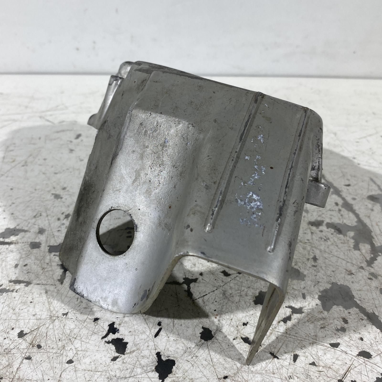 オイルポンプカバー カワサキ