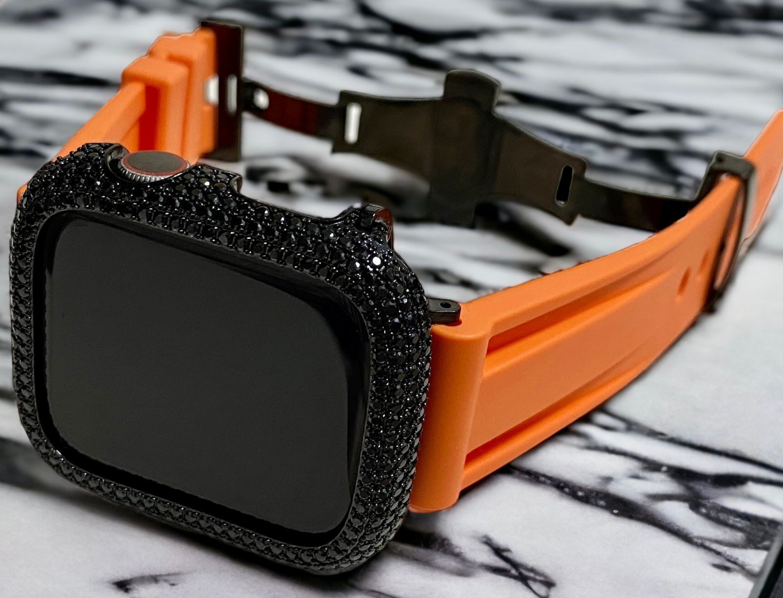 ブラック×オレンジ超高級パブェ Apple Watch キラキラ カバー ケース ラバー バンド ベルト