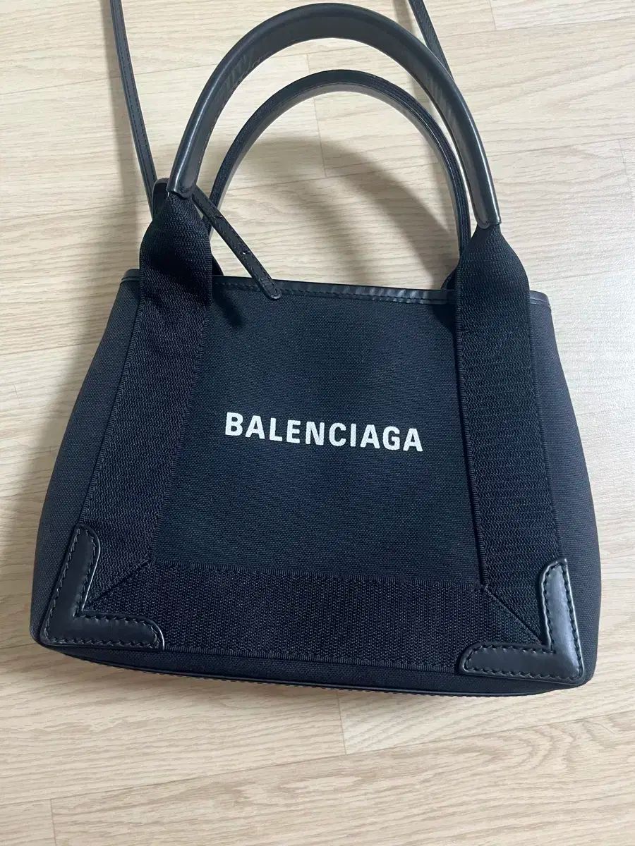 バレンシアガ カバ スバッグ ブラック xs