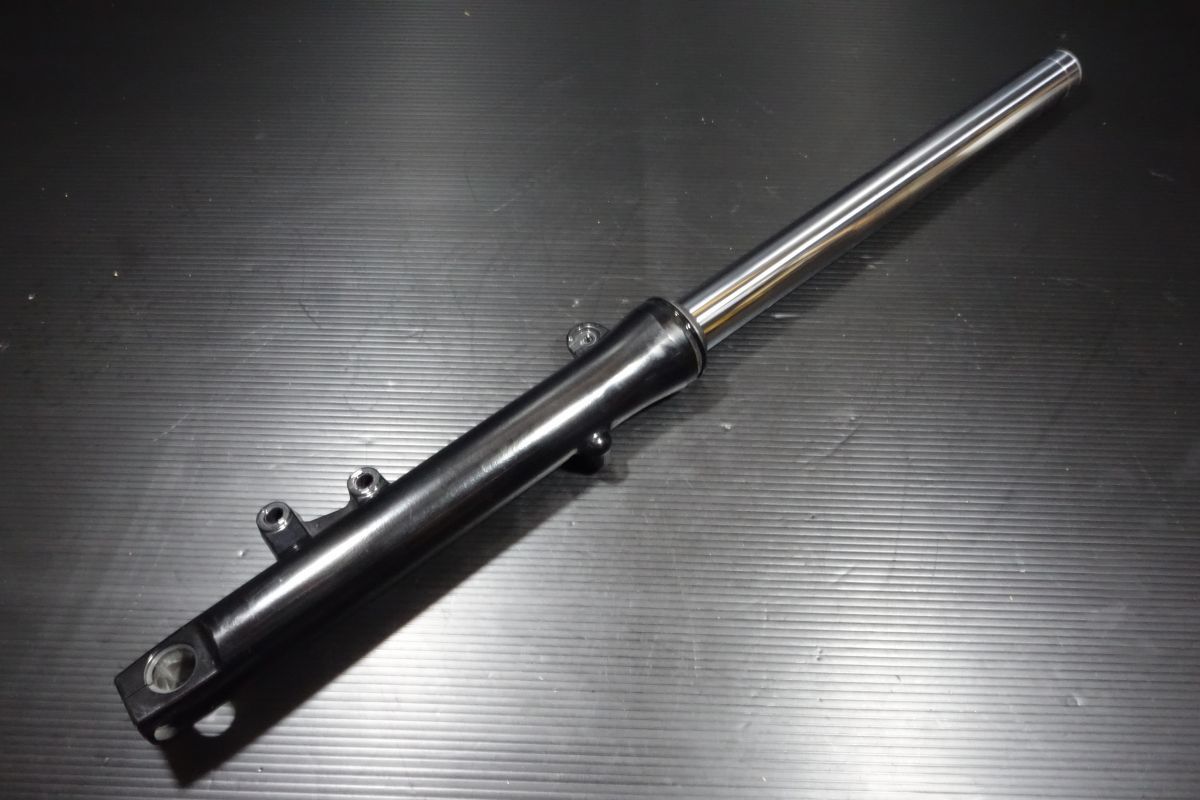 W650 フロントフォーク 右 EJ650A カワサキ 純正 44071-0071 R20250818