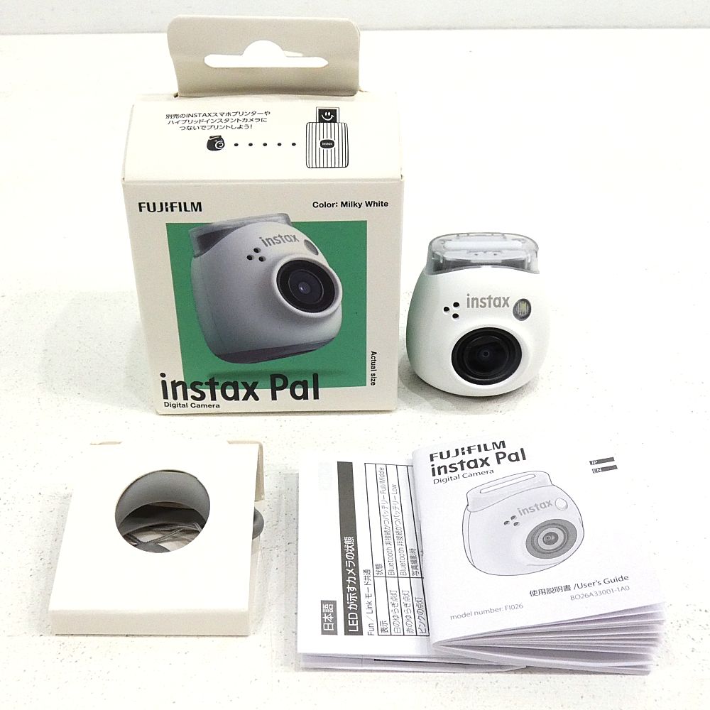 instax mini 11 チェキ アイスホワイト 小牧店】箱イタミ FUJIFILM