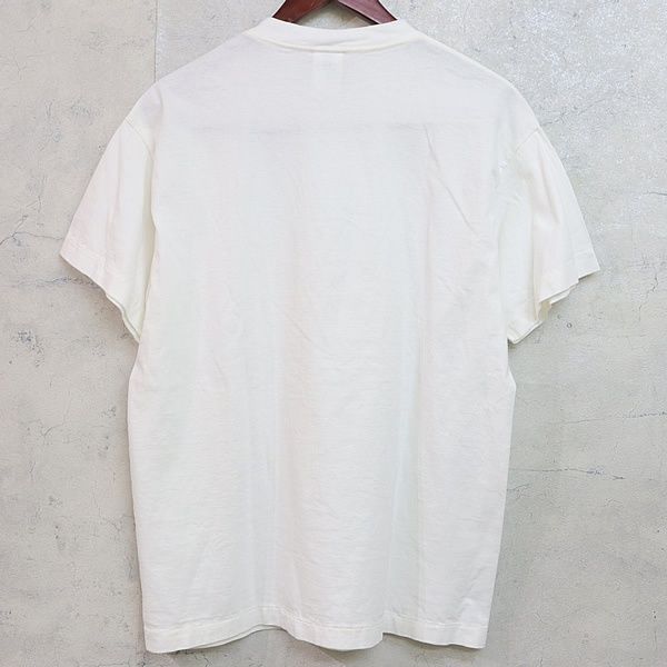 SAINT Tシャツ