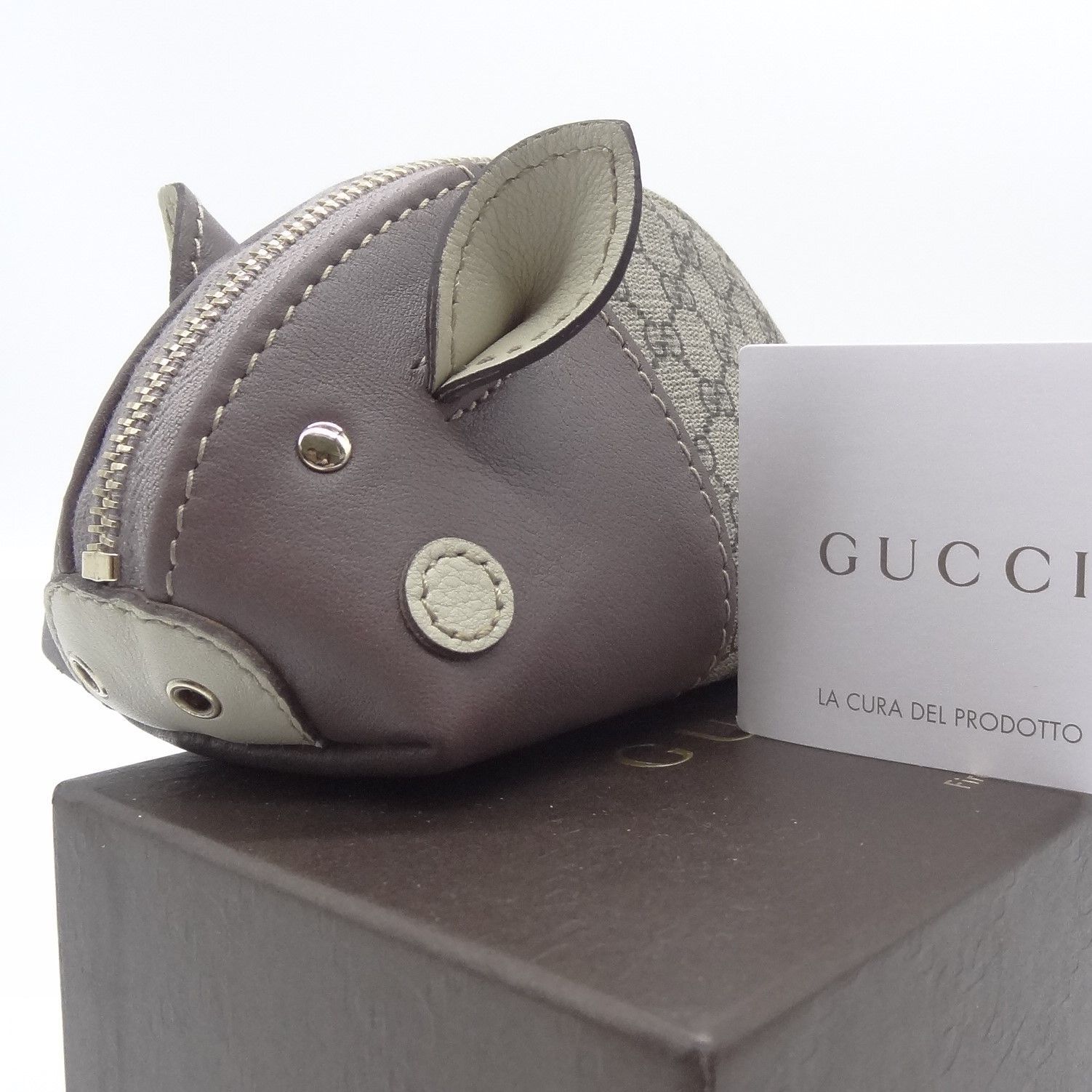 未使用	GUCCI グッチ	コインケースポーチＧＧスプリームレザーズーシリーズピッグ箱付き